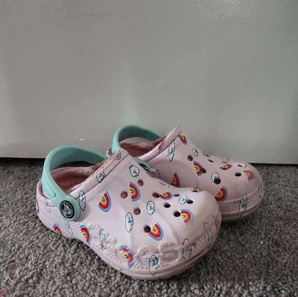 CROCS Other - Crocs Baya Lined Clogs Ballerina Pink Rainbow And Cloud Pattern Size 9